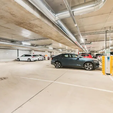 Stylish 2br With Balcony, Free Parking, 24h Shop * Helsinki