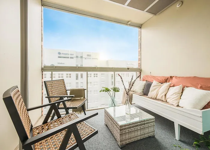 شقة Stylish 2br With Balcony, Free Parking, 24h Shop *