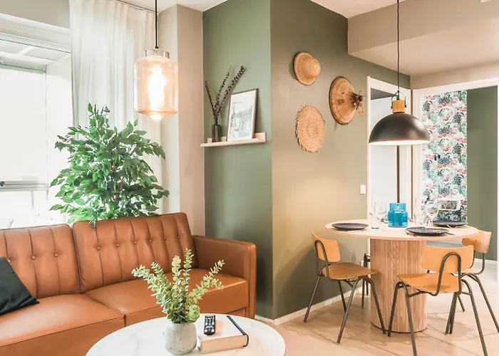 شقة Stylish 2br With Balcony, Free Parking, 24h Shop